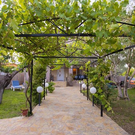 Vila Halkidiki Nea Kallikrateia Exterior photo