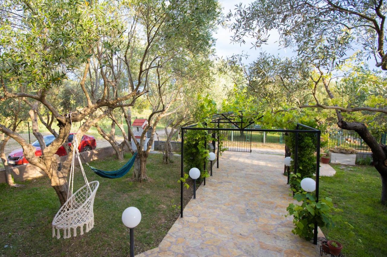 Vila Halkidiki Nea Kallikrateia Exterior photo