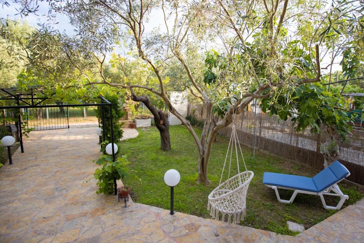 Vila Halkidiki Nea Kallikrateia Exterior photo